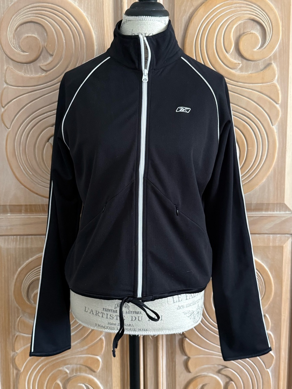 Reebok Black Zip-Front Track Jacket with White Piping Size Large